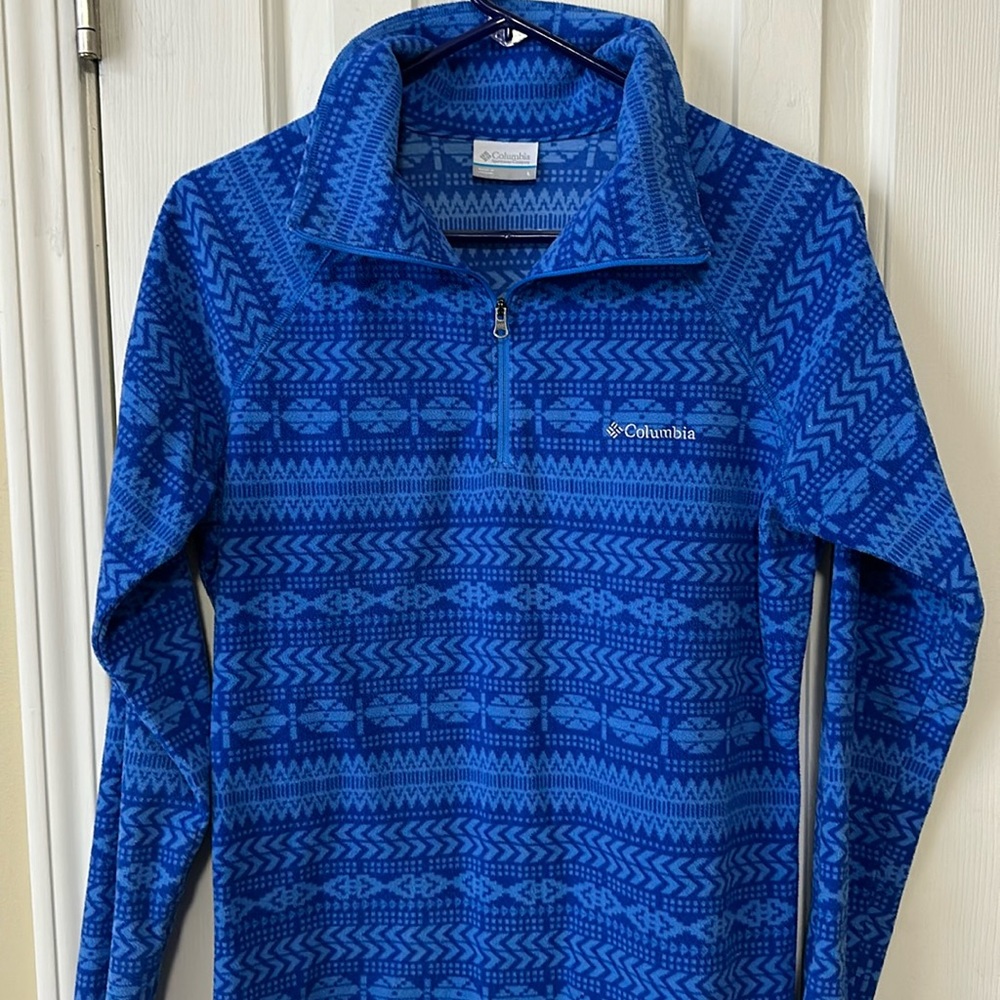 Columbia light-weight fleece pull-over
